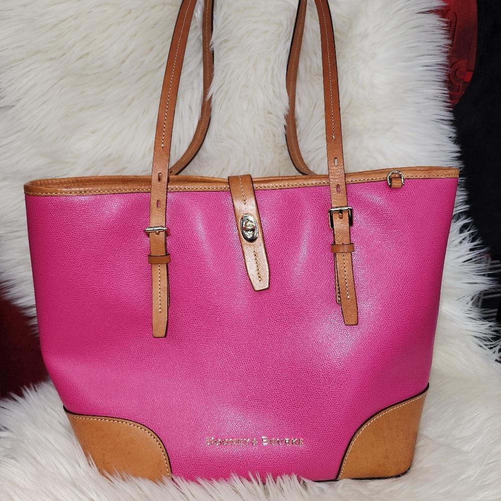 Dooney and Bourke Shoulder Tote pink
